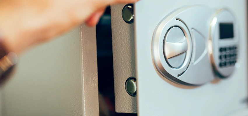 Fingerprint Safe Openers in Palmdale, CA