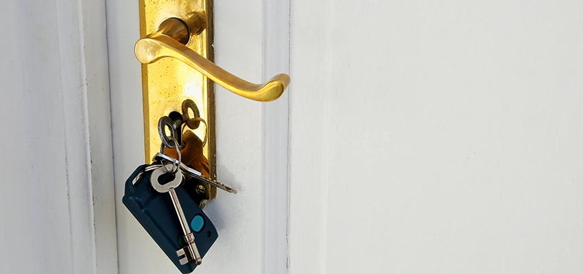 Broken Door Key Extraction in Palmdale, CA